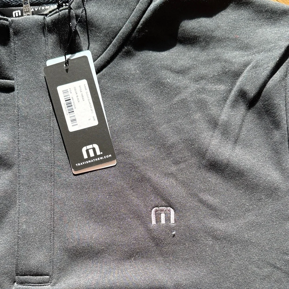 NWT Travis Mathew Black Cloud Quarter Zip Up Size L